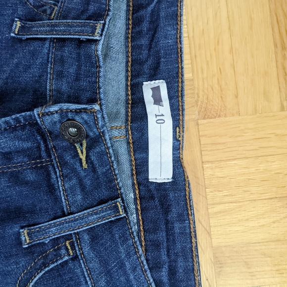 Levi's shorts - Picture 2 of 4